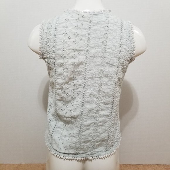 Joie top Small floral eyelet v-neck pom trim crochet detailing sleeveless v-neck - Picture 3 of 11